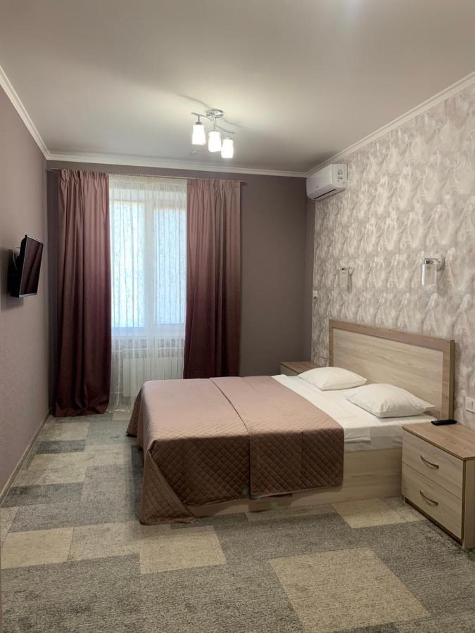 Hotel Dobrodiy Vinnytsia Bagian luar foto