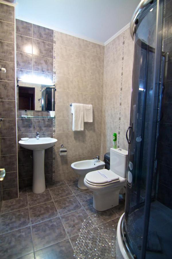 Hotel Dobrodiy Vinnytsia Bagian luar foto