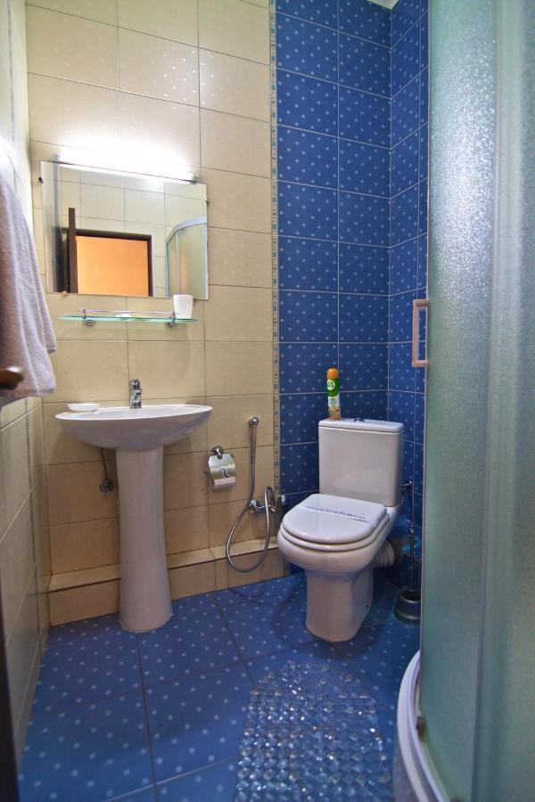 Hotel Dobrodiy Vinnytsia Bagian luar foto