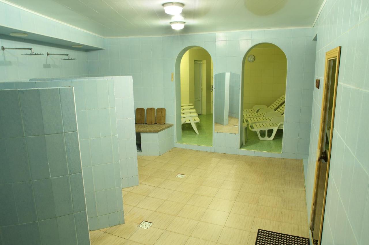 Hotel Dobrodiy Vinnytsia Bagian luar foto